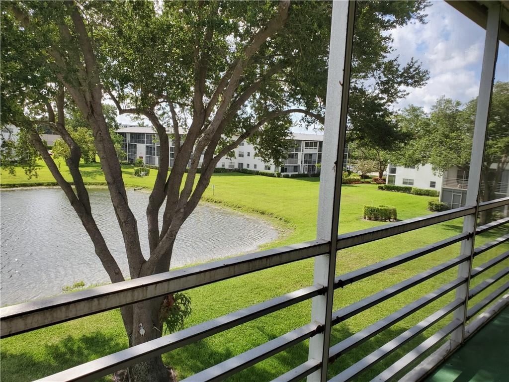 373 Fanshaw I, Boca Raton FL 33434 photo 2