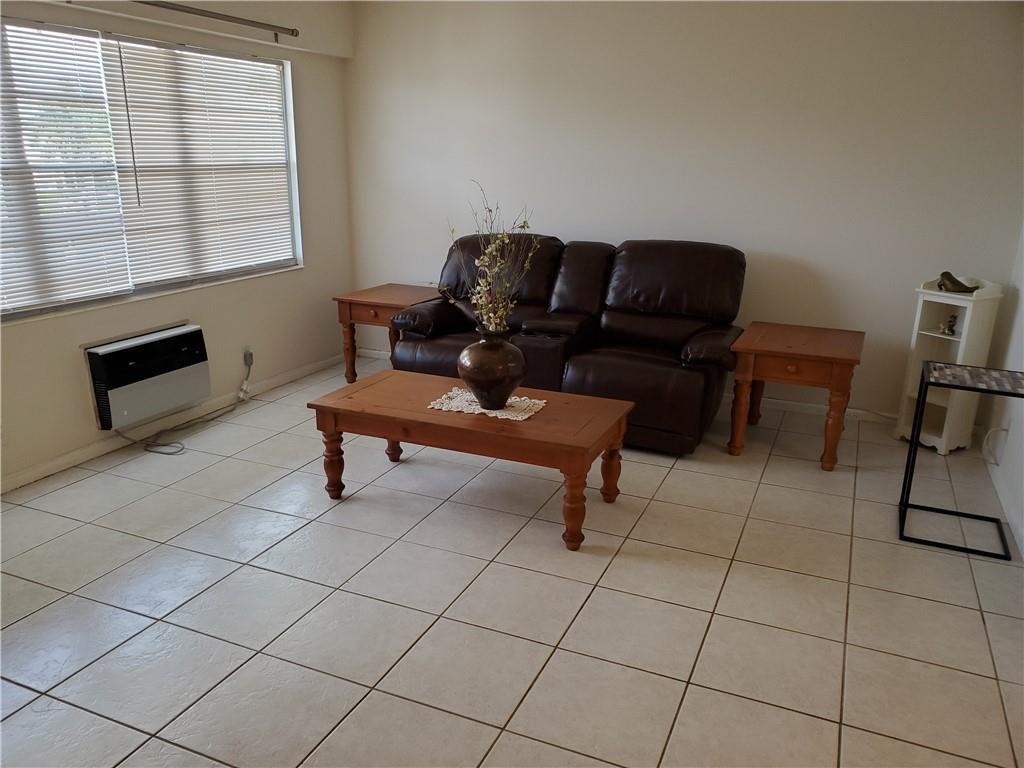 373 Fanshaw I, Boca Raton FL 33434 photo 3