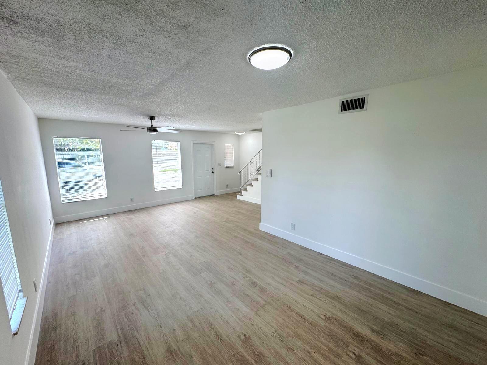 3920 Woodside Drive # 14, Coral Springs FL 33065 photo 3