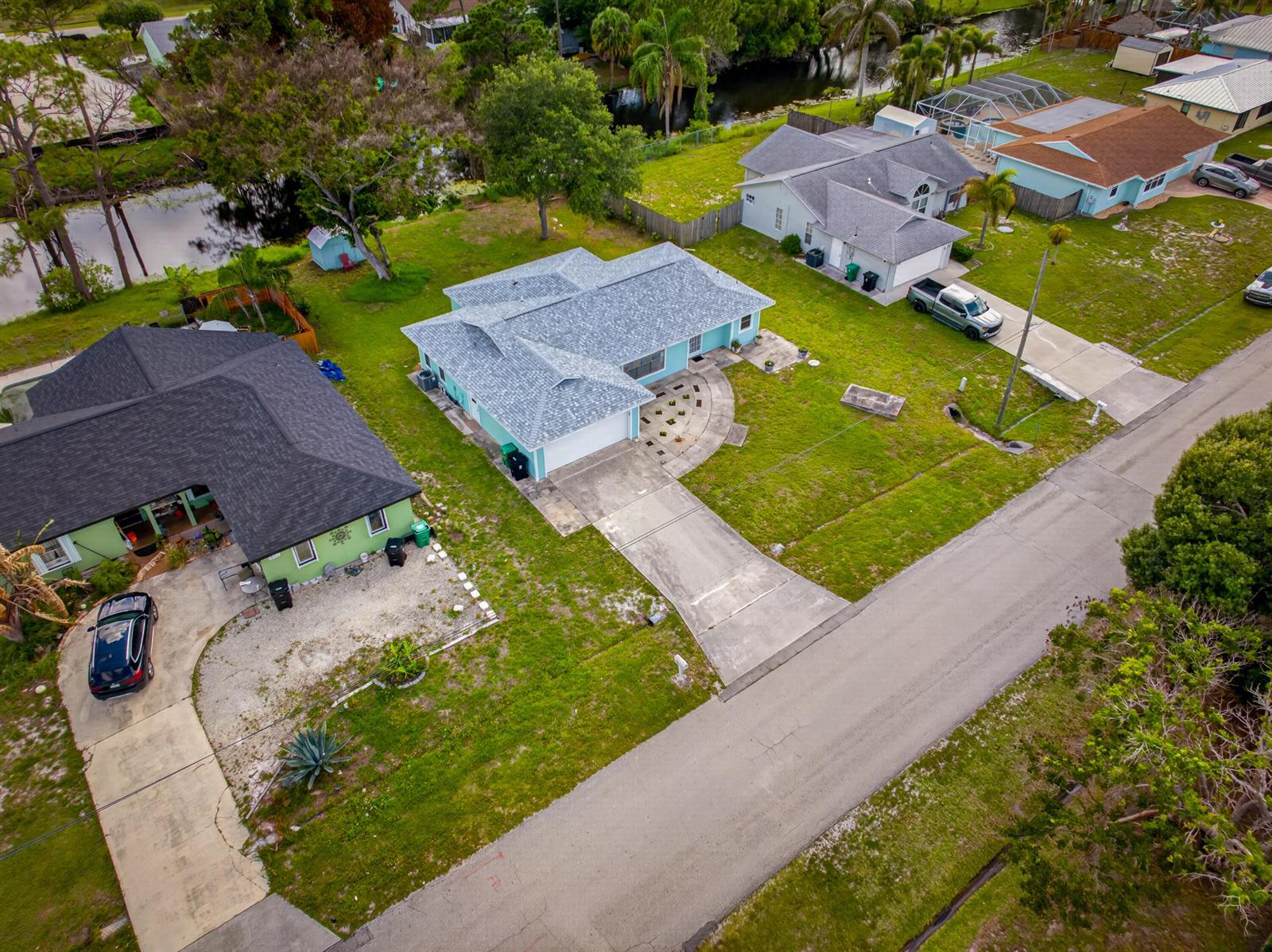 662 SE Essex Drive, Port St. Lucie FL 34984 photo 4