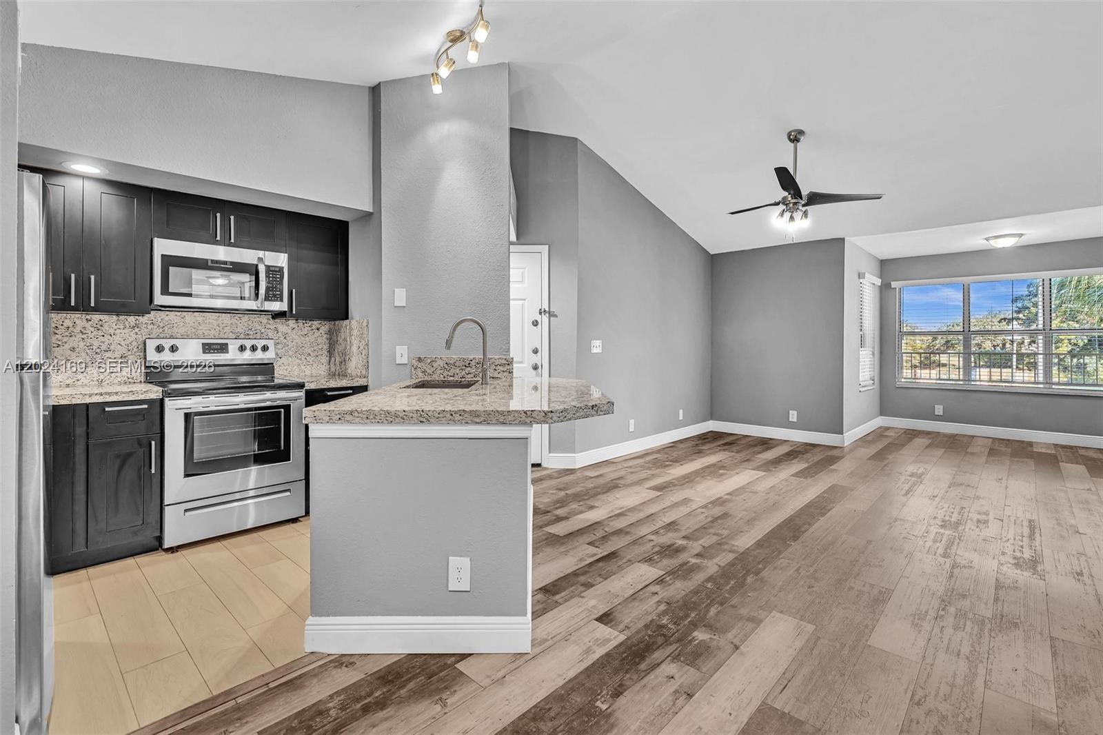 3300 N Pinewalk Dr N # 1925, Margate FL 33063 photo 5