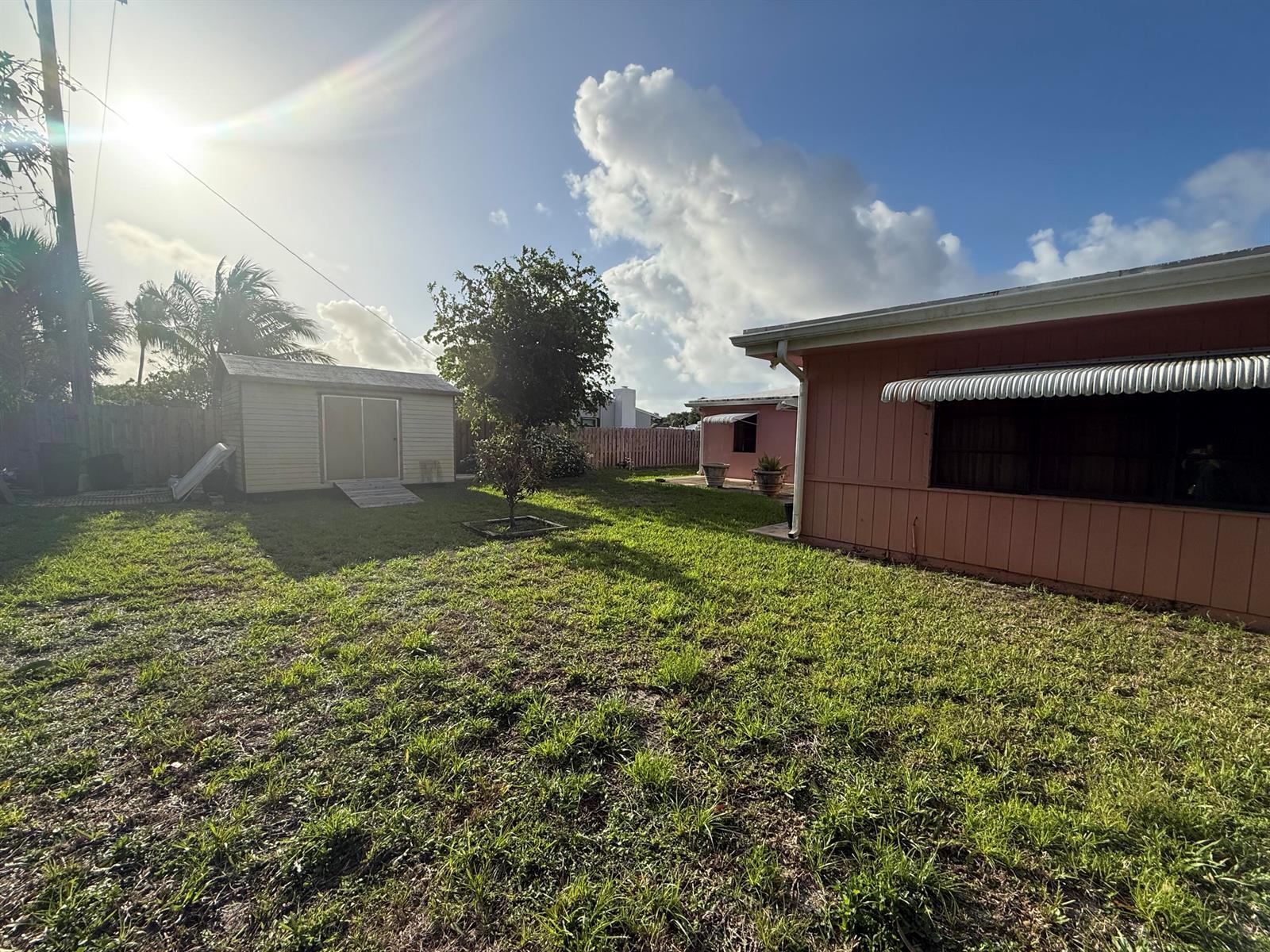 817 Elm Road, West Palm Beach FL 33409 photo 2