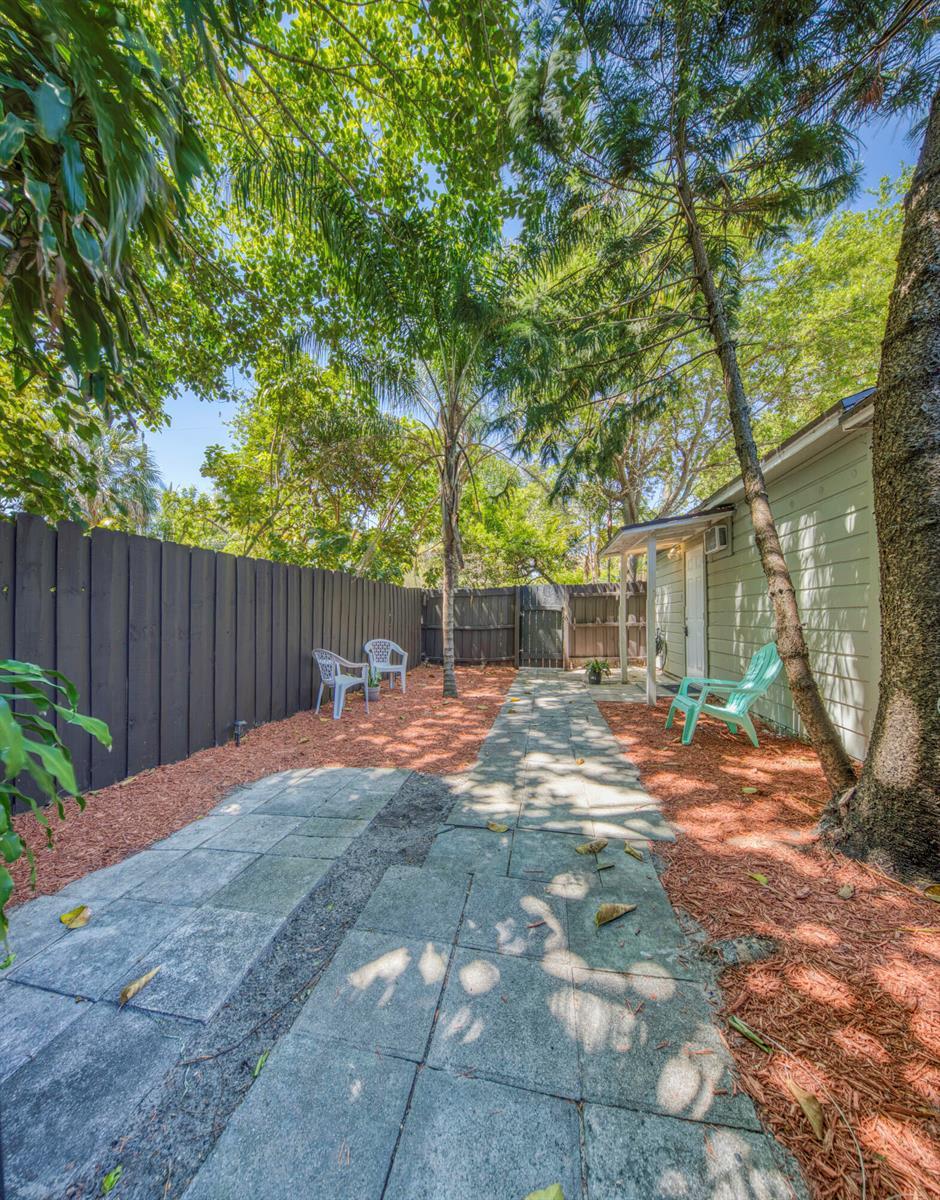 519 S M Street, FL 33460 photo 2