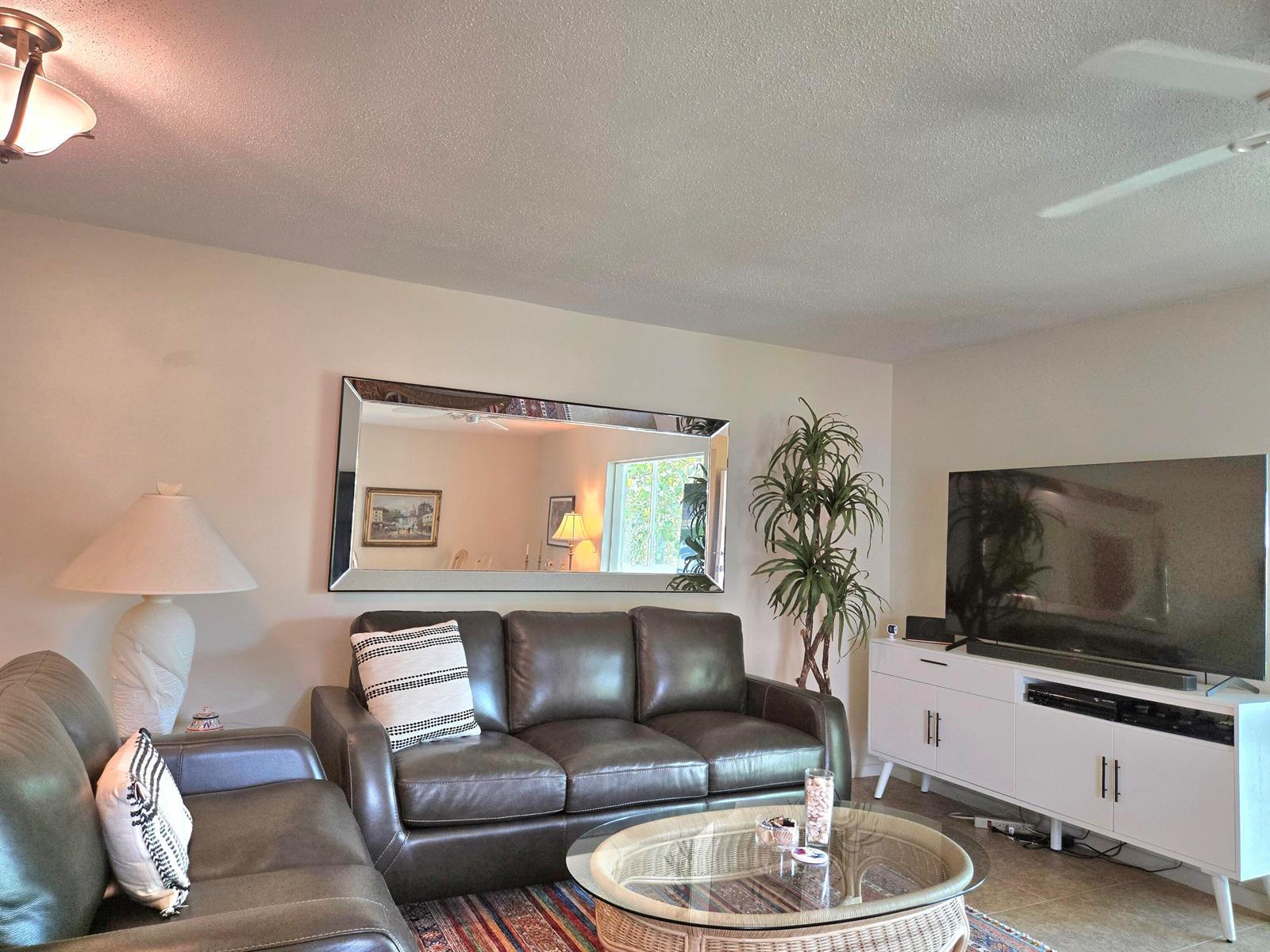 209 Oxford 100 # 209, West Palm Beach FL 33417 photo 5