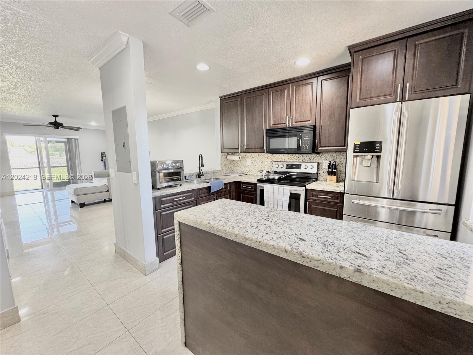 10991 NW 30th Pl # 10991, Sunrise FL 33322 photo 4