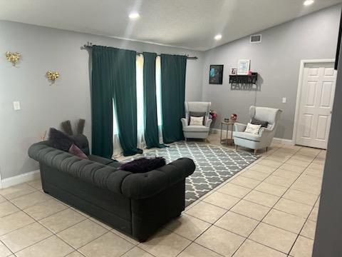 8413 Linden Way, Lake Worth FL 33467 photo 2