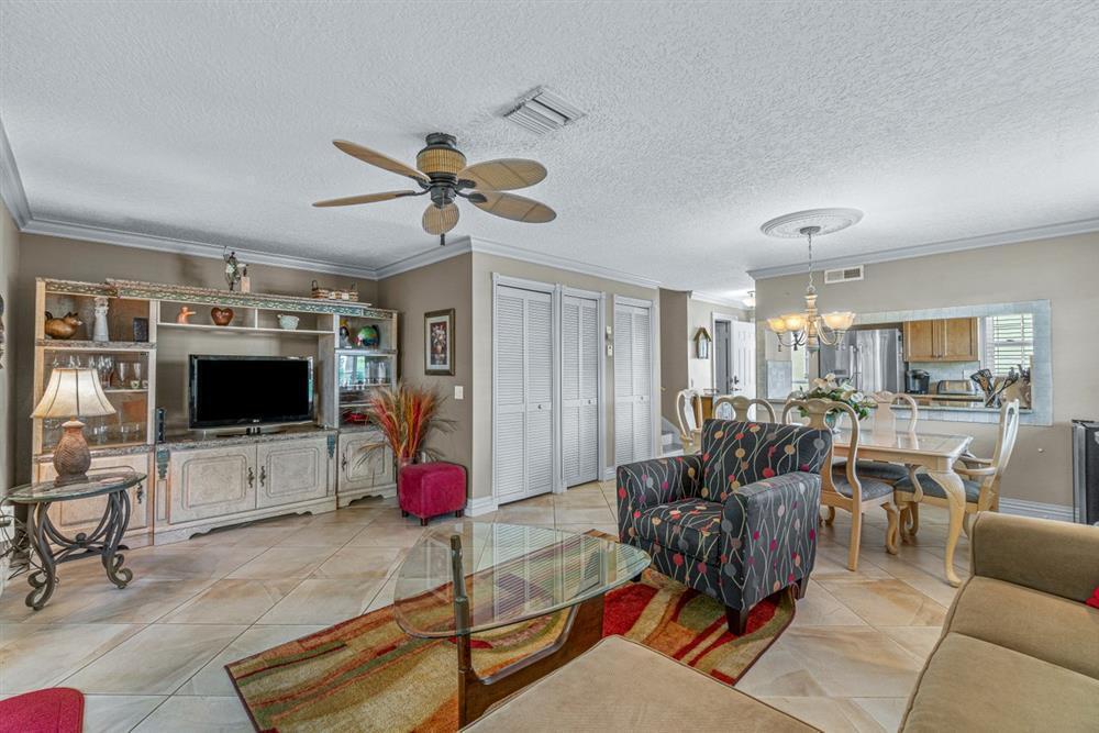338 Waterside Drive, Hypoluxo FL 33462 photo 3