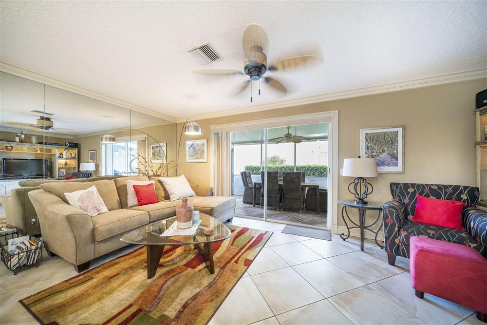 338 Waterside Drive, Hypoluxo FL 33462 photo 4