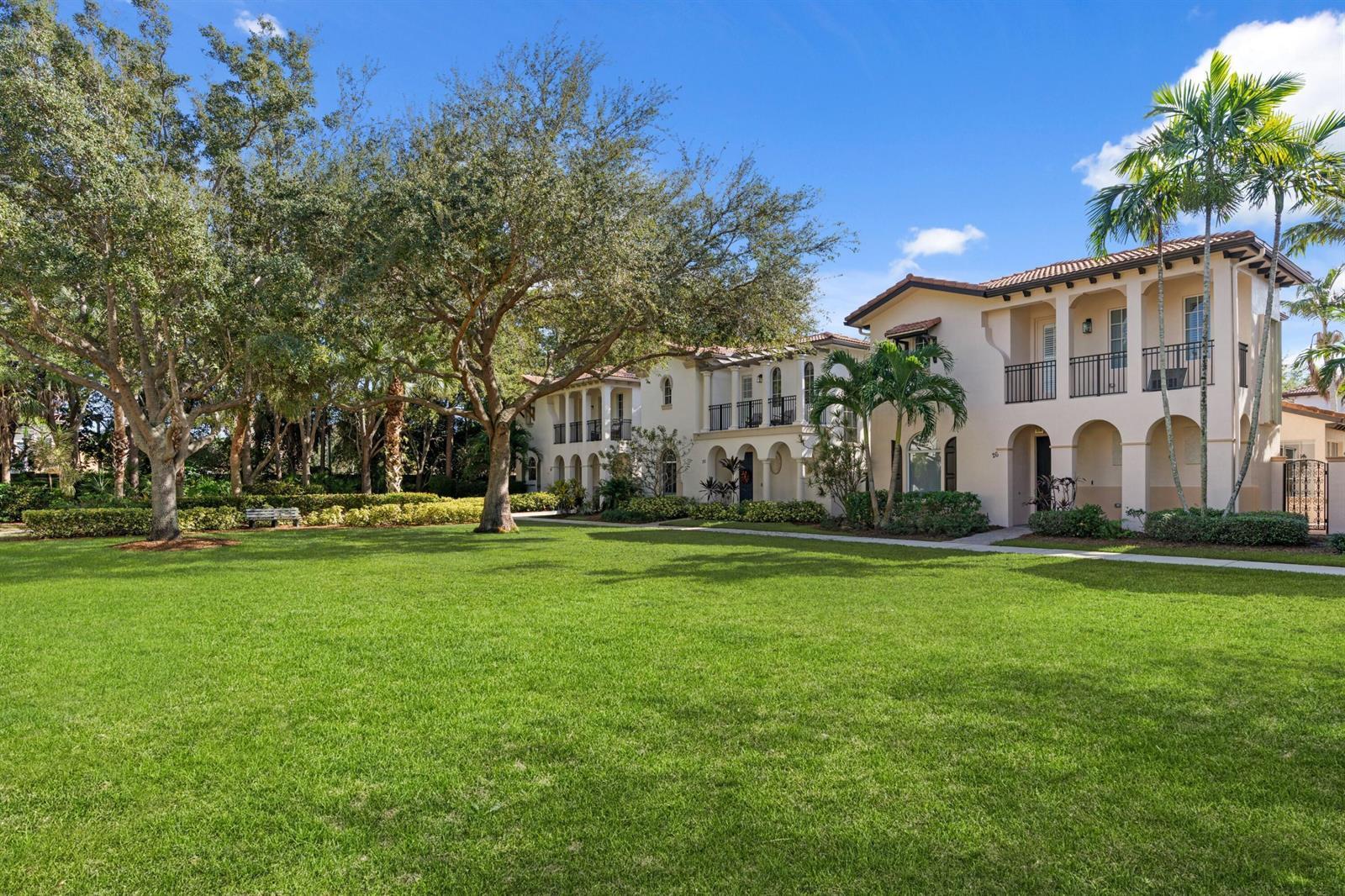 30 Stoney Drive, Palm Beach Gardens FL 33410 photo 2