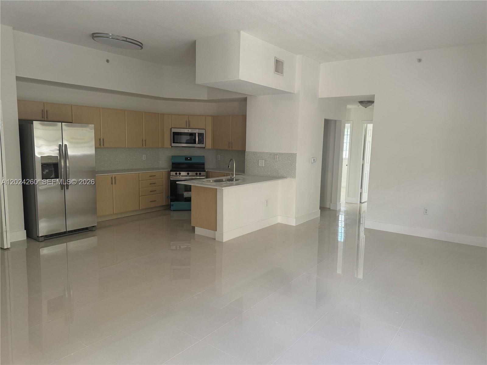 2851 Riverside Dr, Coral Springs FL 33065 photo 3