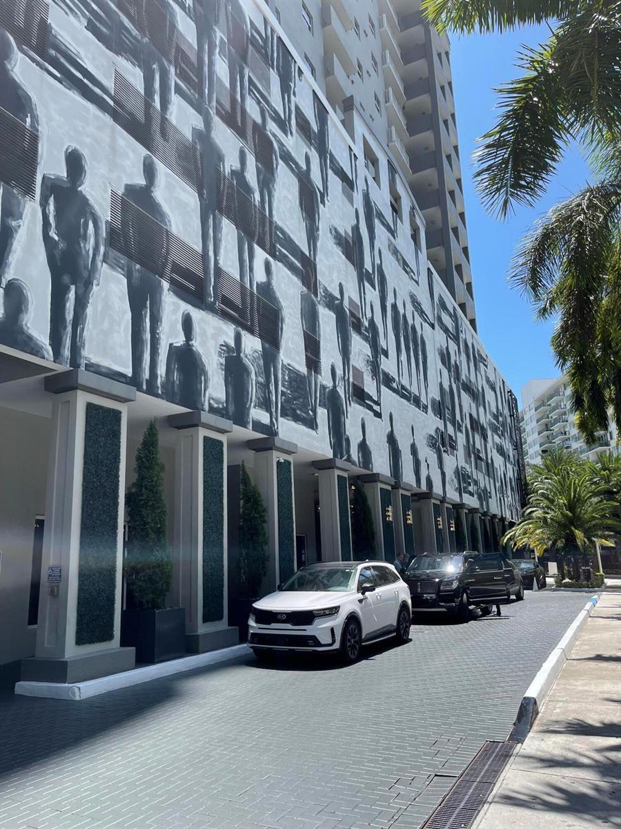 185 SE 14th Terrace # 2402, Miami FL 33131 photo 3