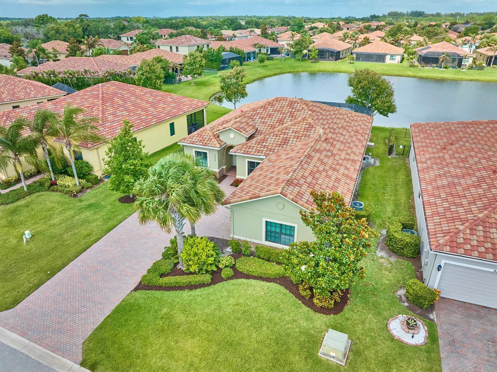 5523 49th Avenue, Vero Beach FL 32967 photo 2