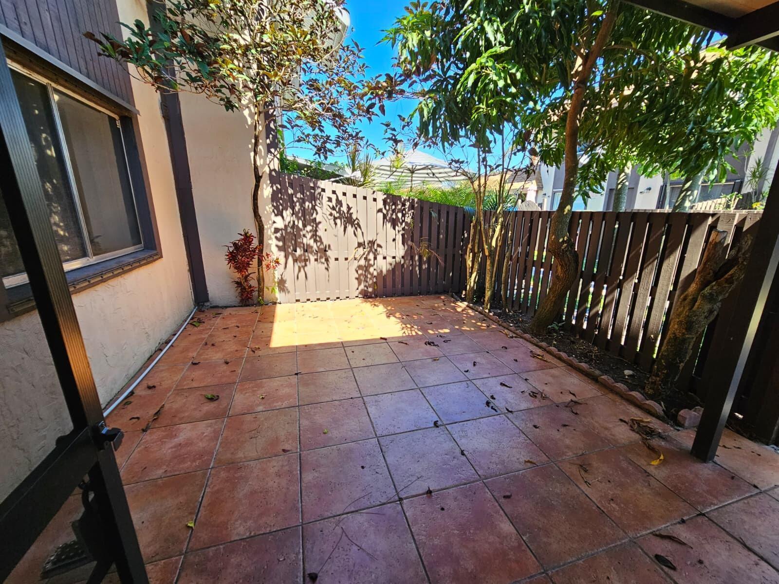 2148 Sherwood Forest Boulevard # 4, West Palm Beach FL 33415 photo 4