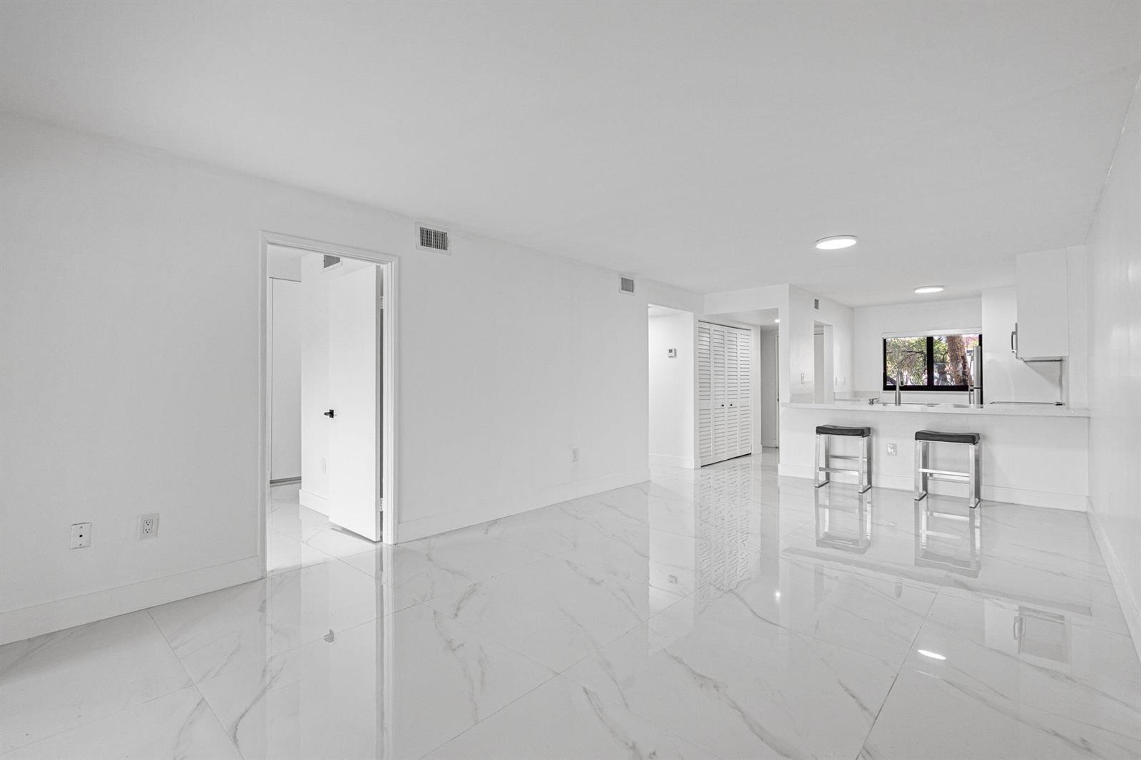 510 W Park Drive # 3, Miami FL 33172 photo 4