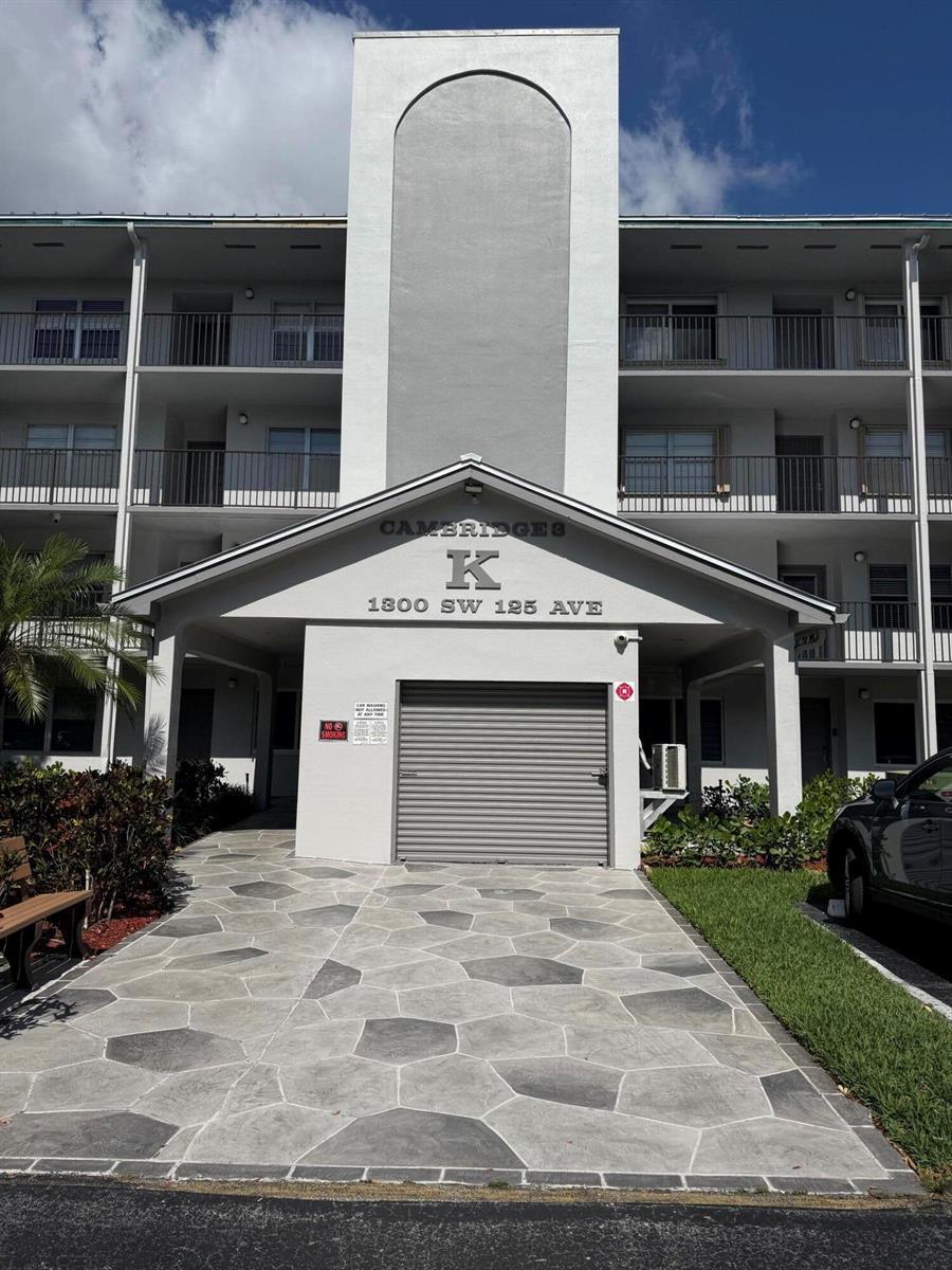 1300 SW 125th Avenue # 311k, Pembroke Pines FL 33027
