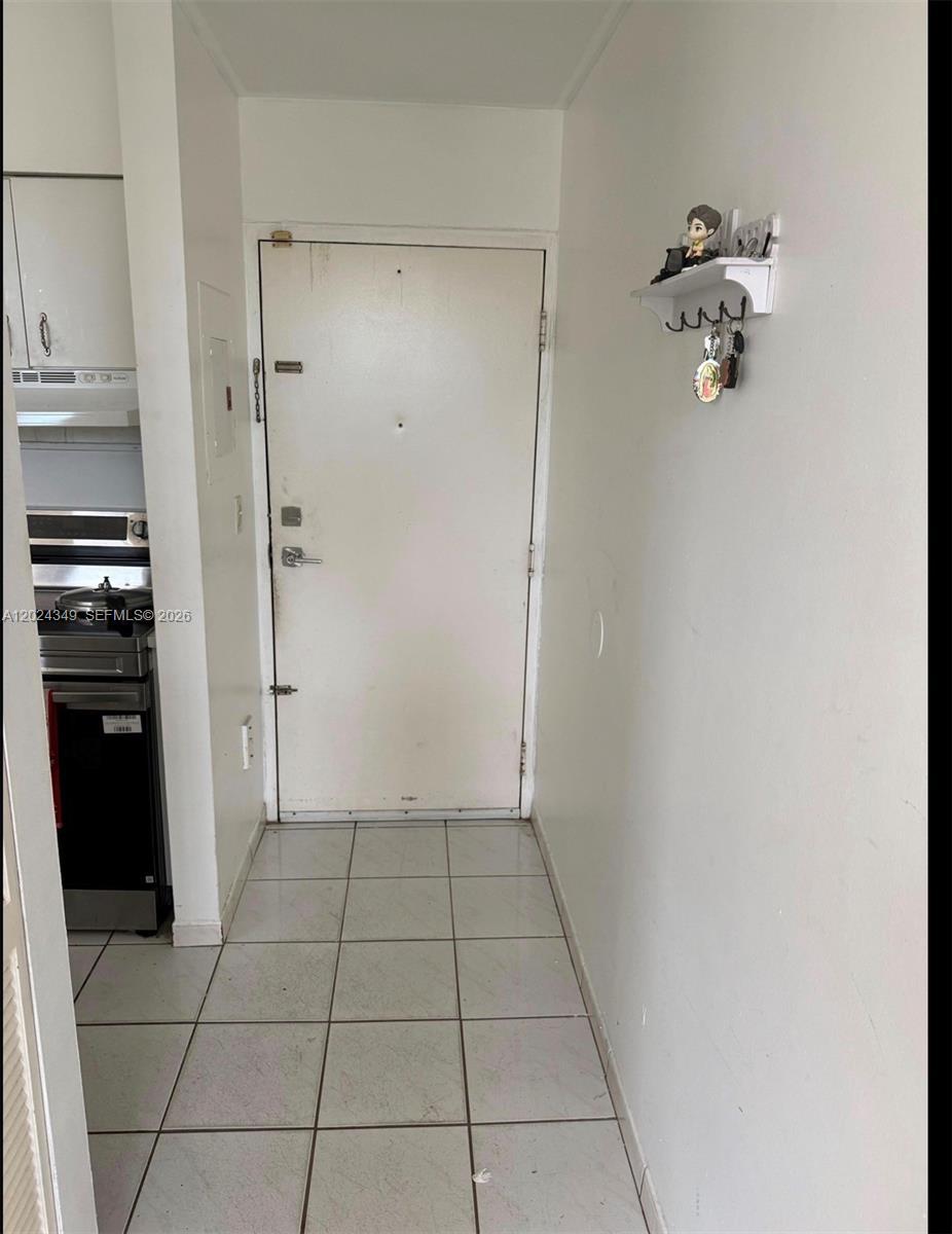 Hialeah, FL 33016 photo 2