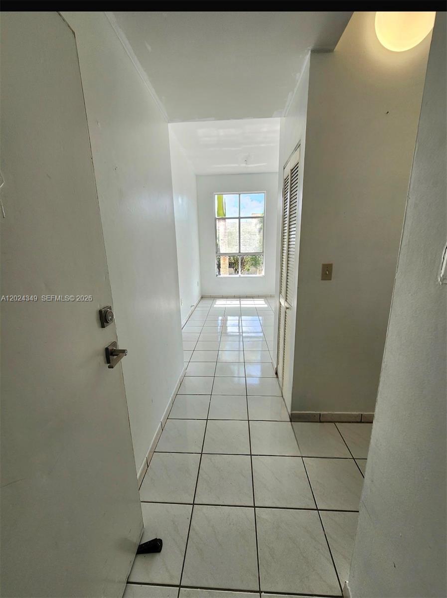 Hialeah, FL 33016 photo 4