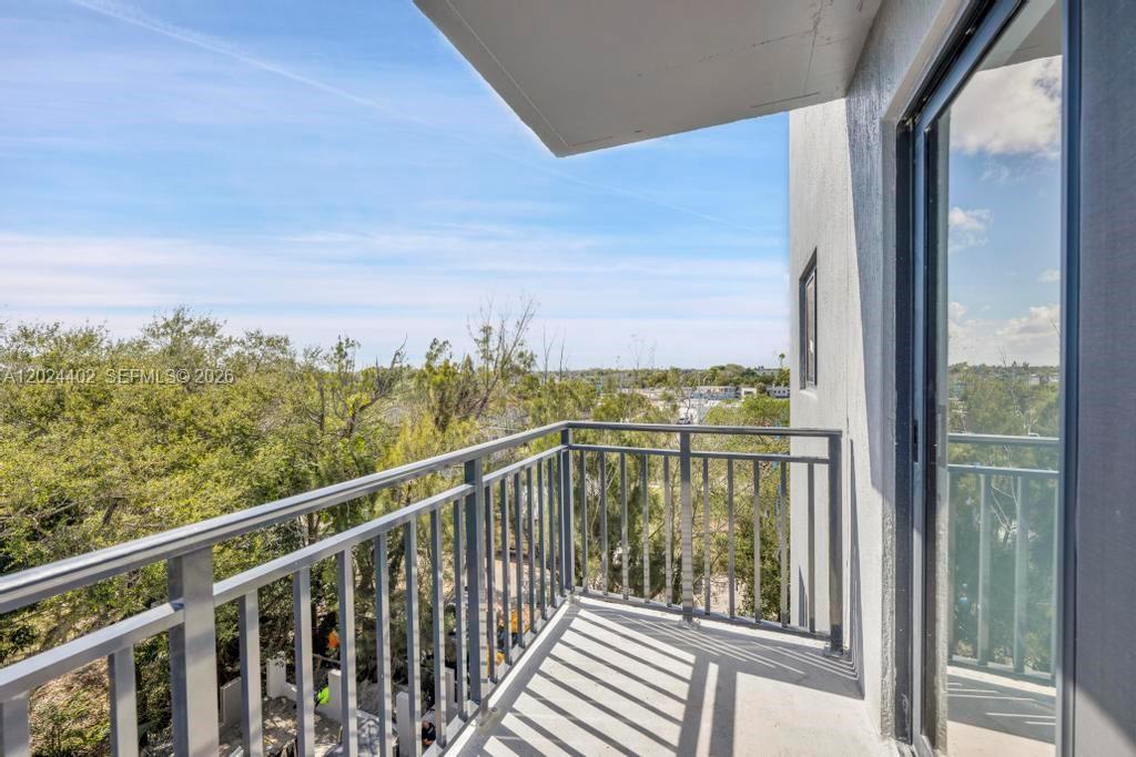 840 NE 130th Street # 302, North Miami FL 33161 photo 3