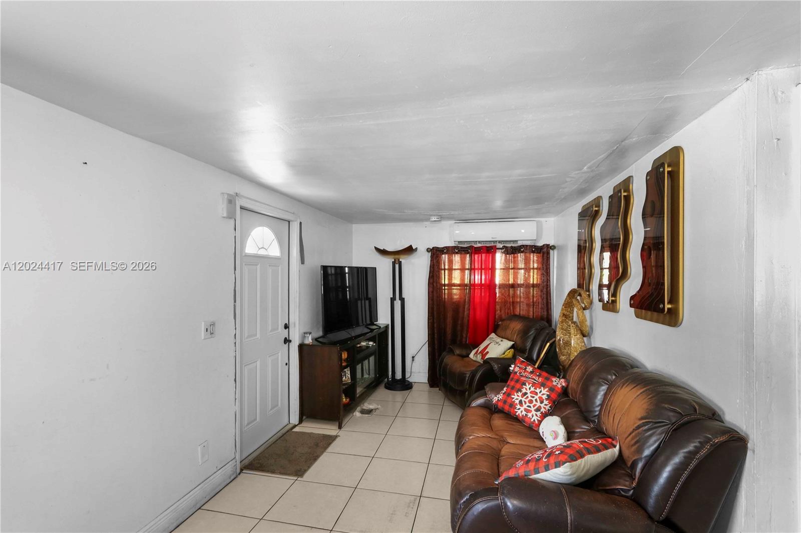 827 SW 128 AVE, Miami FL 33184 photo 2
