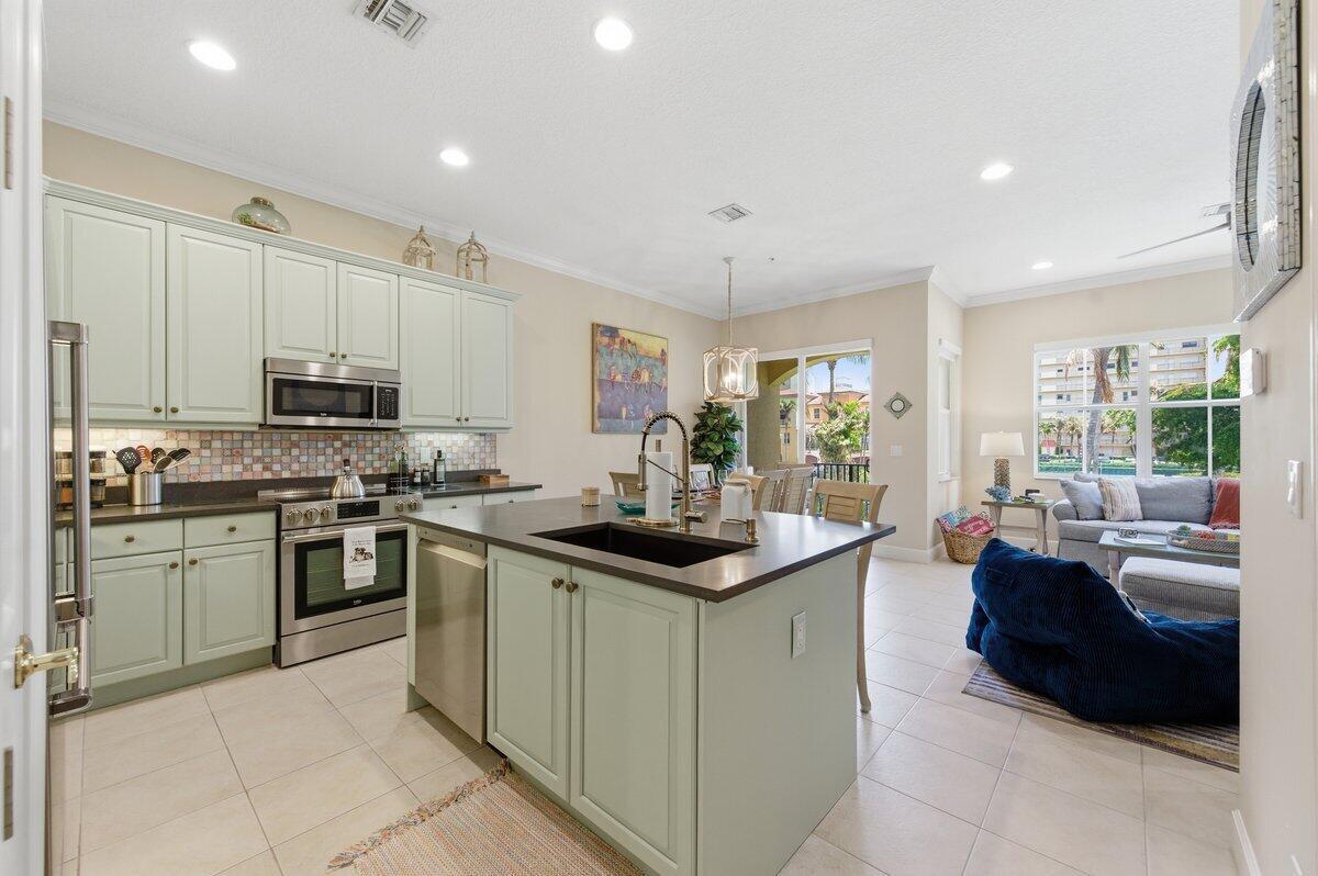 175 Ocean Bay Drive, Jensen Beach FL 34957 photo 5