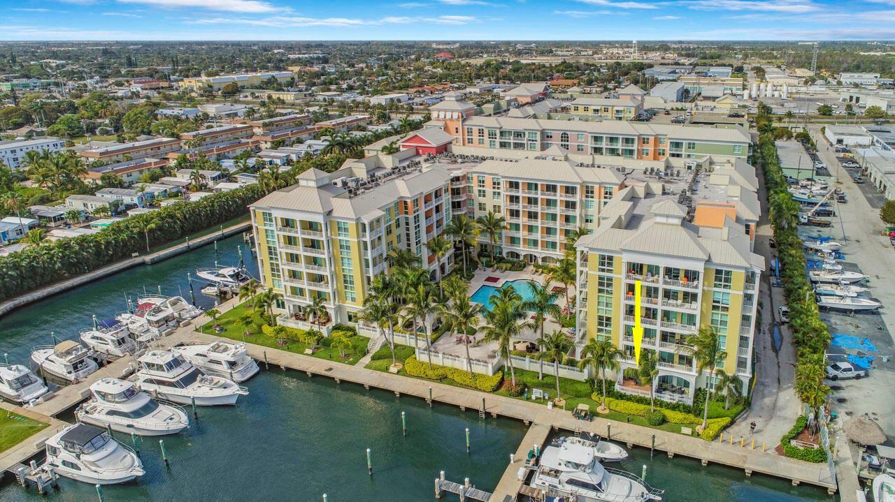 806 E Windward Way # 102, Lantana FL 33462