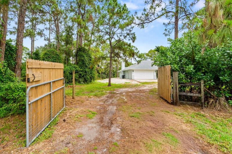 12689 N 68th St Street N, FL 33412 photo 4