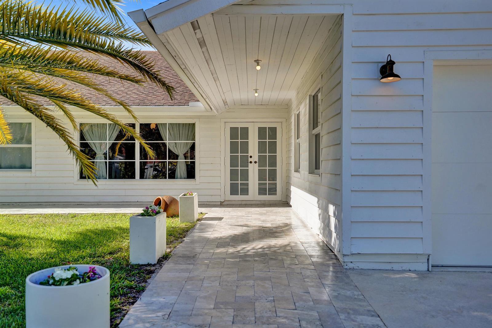 271 Oregon Lane, Boca Raton FL 33487 photo 4