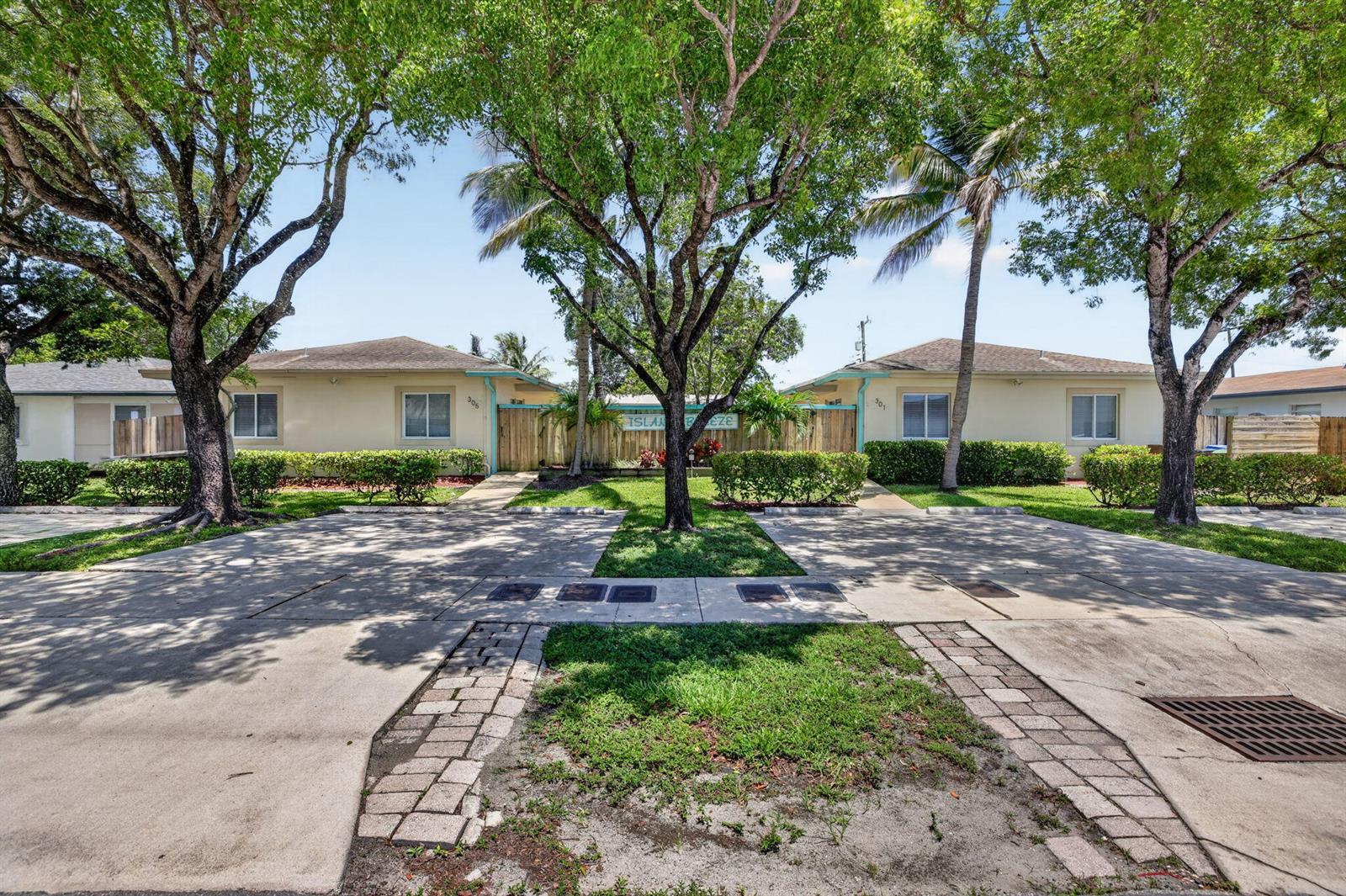 305 SW 16th Street, Fort Lauderdale FL 33315 photo 2