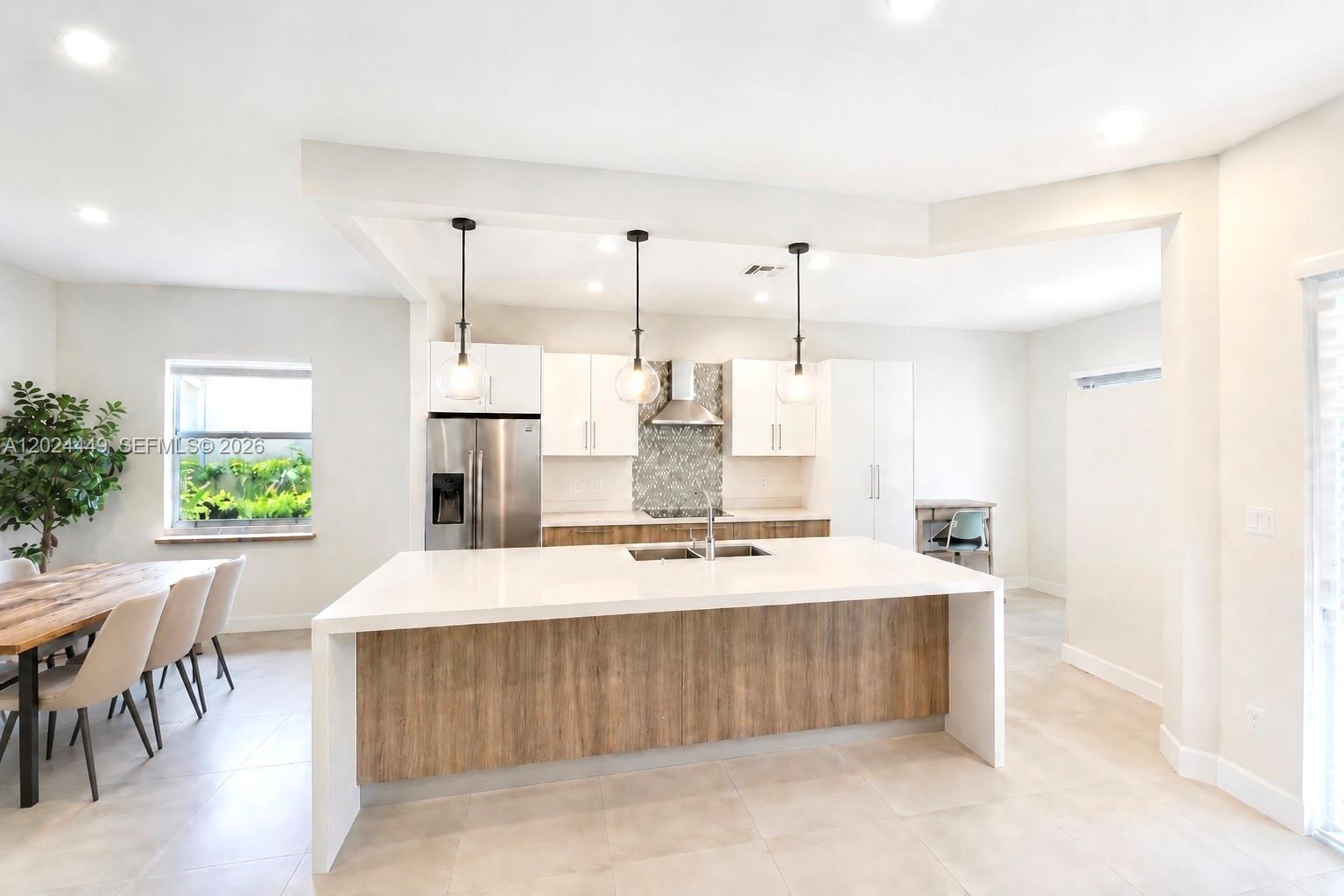 4486 W Whitewater Ave, Weston FL 33332 photo 2