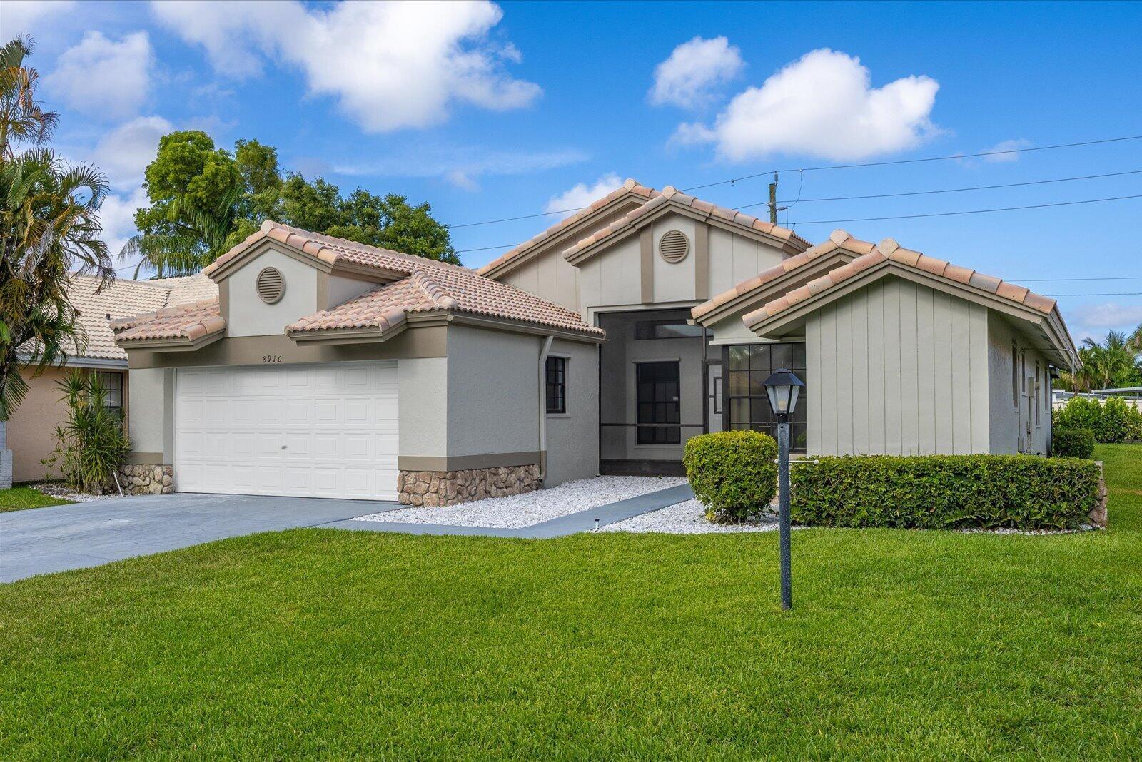 8910 Boatswain Drive, Boynton Beach FL 33436 photo 4