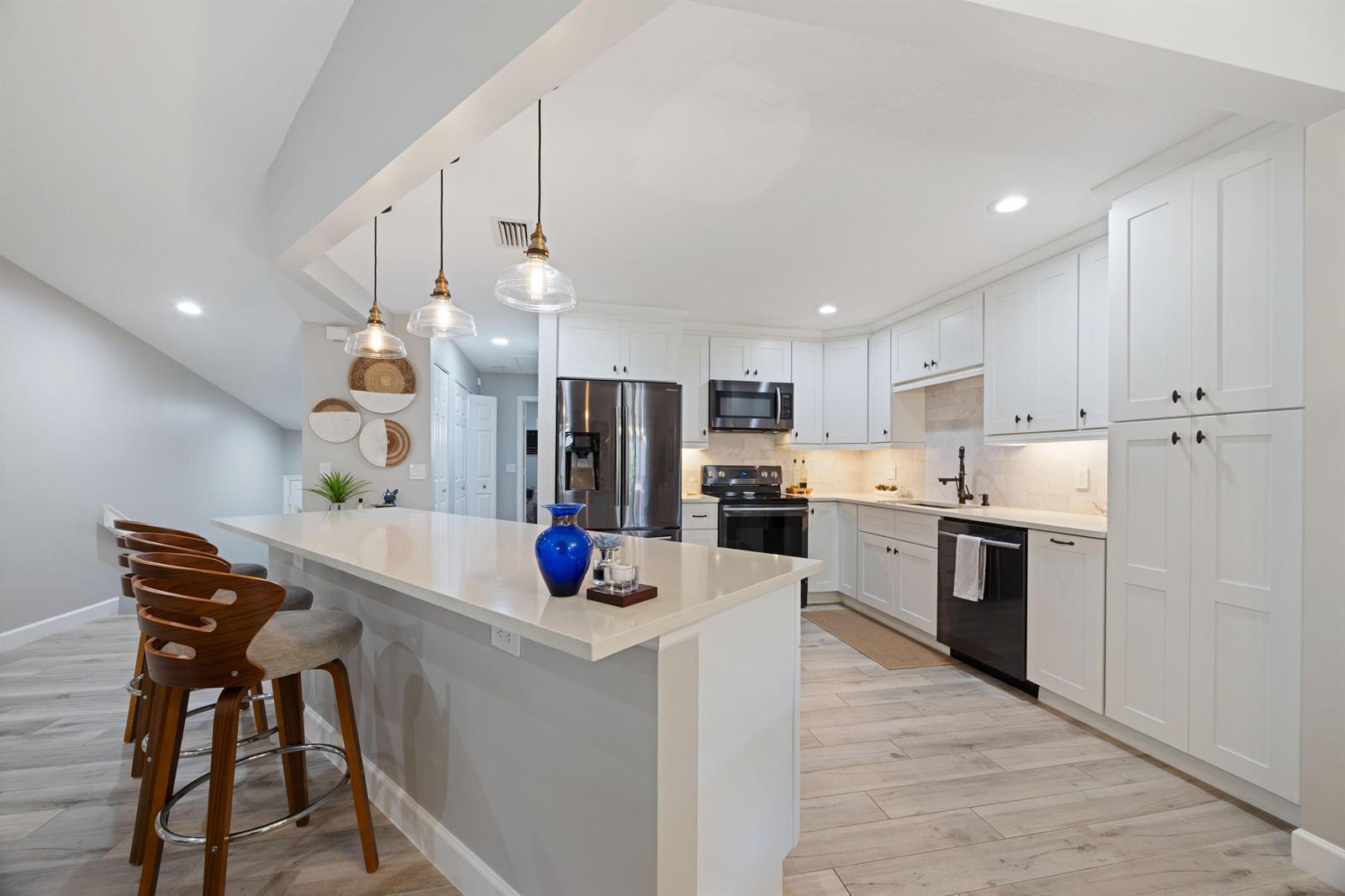 5710 Coach House Circle # F, Boca Raton FL 33486