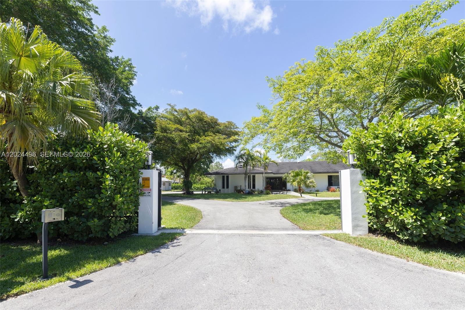 6875 N Cartee Rd, Palmetto Bay FL 33158 photo 2