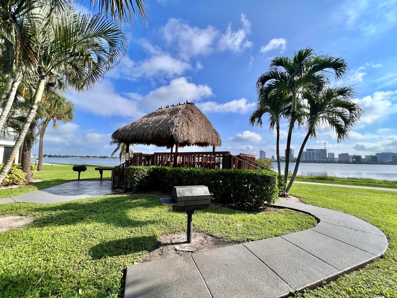 728 Executive Center Drive # 11, West Palm Beach FL 33401