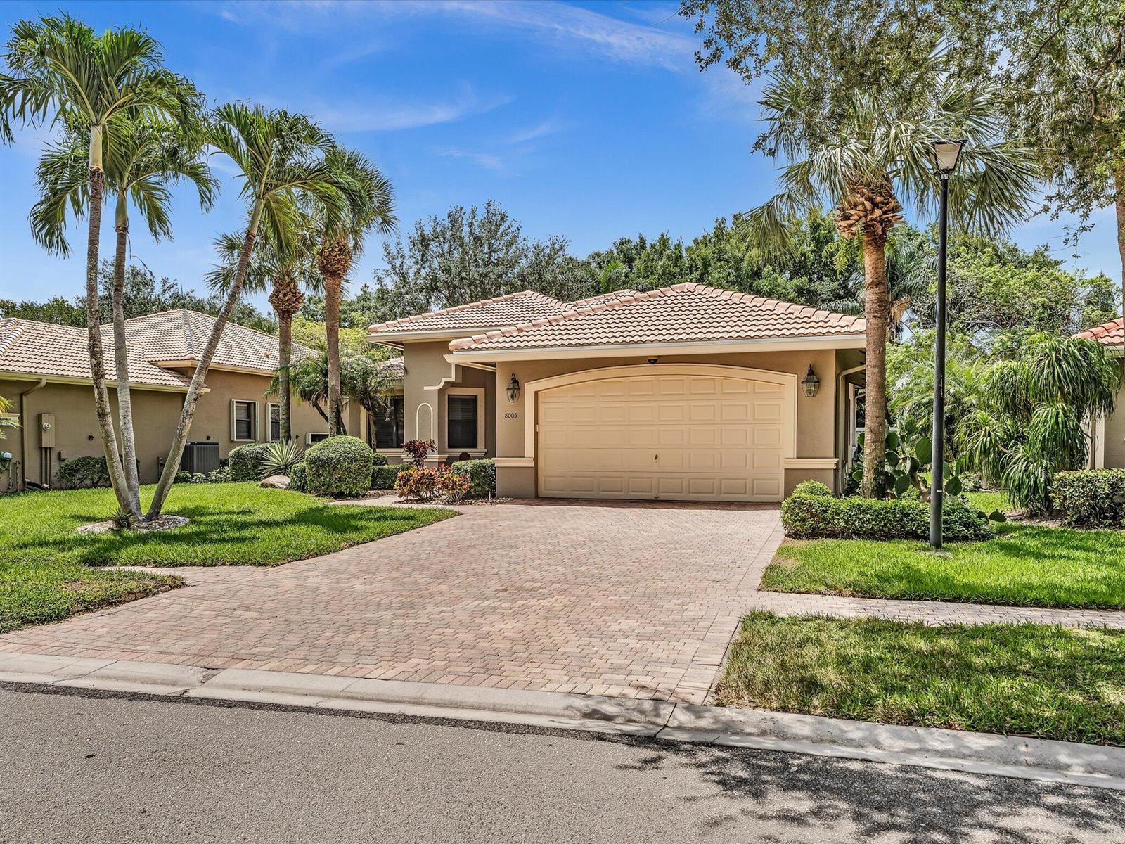 8005 Via Grande, Boynton Beach FL 33437 photo 2