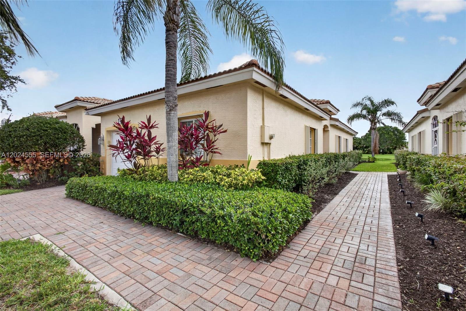 2368 Windjammer Way, West Palm Beach FL 33411 photo 5