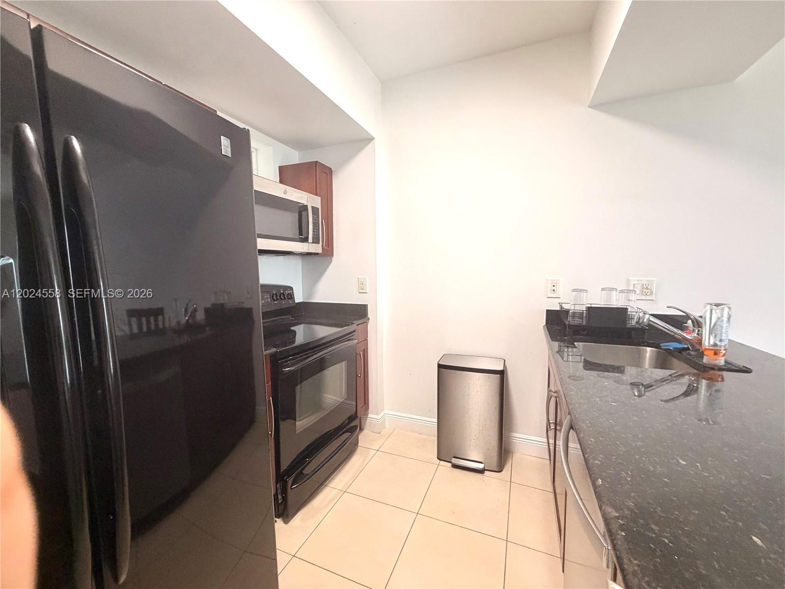 7290 SW 90th St # 303, Miami FL 33156 photo 4