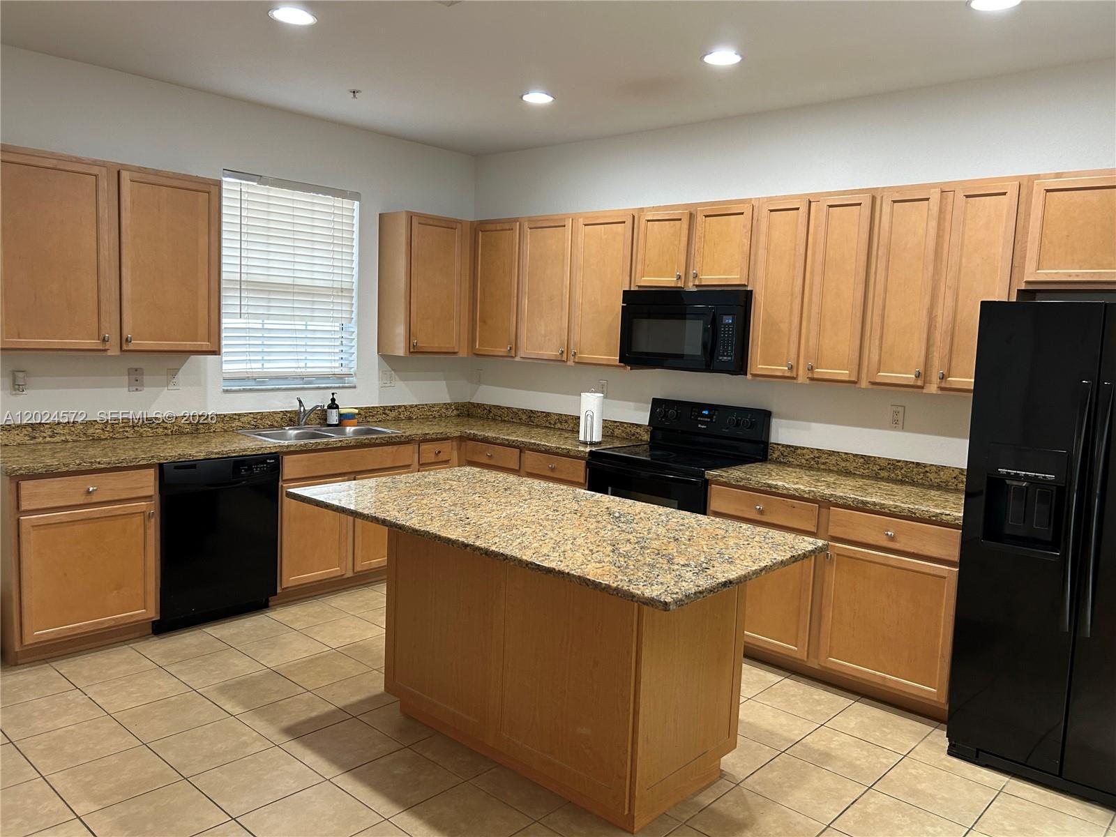 1424 SW 147th Ave # 1424, Pembroke Pines FL 33027 photo 4