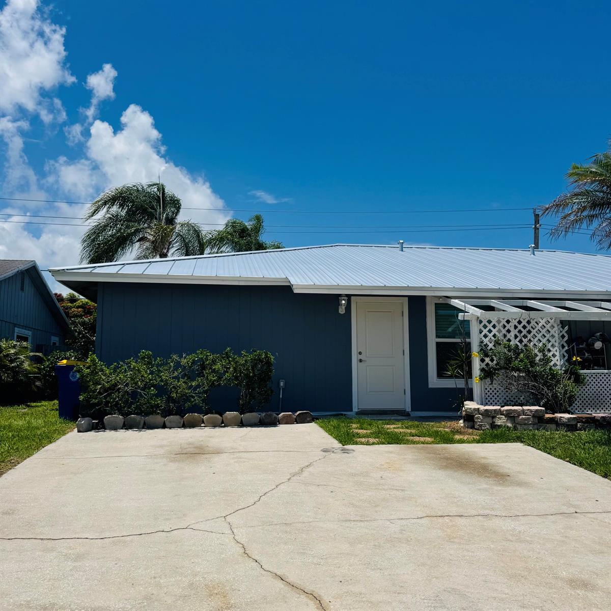 4421 SE Village Road, Stuart FL 34997