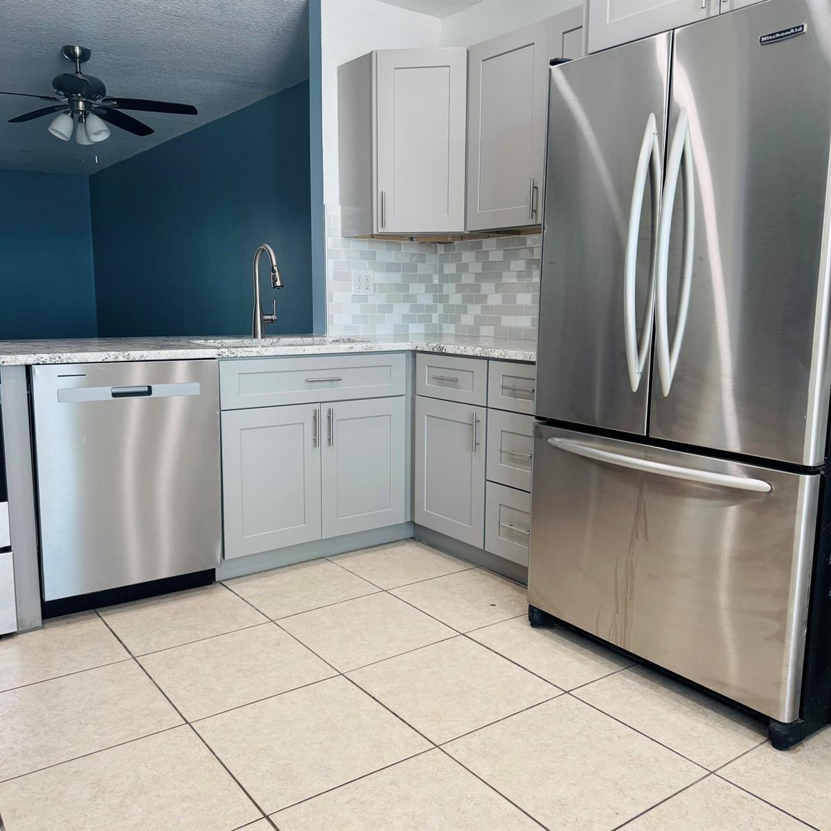 4421 SE Village Road, Stuart FL 34997 photo 4