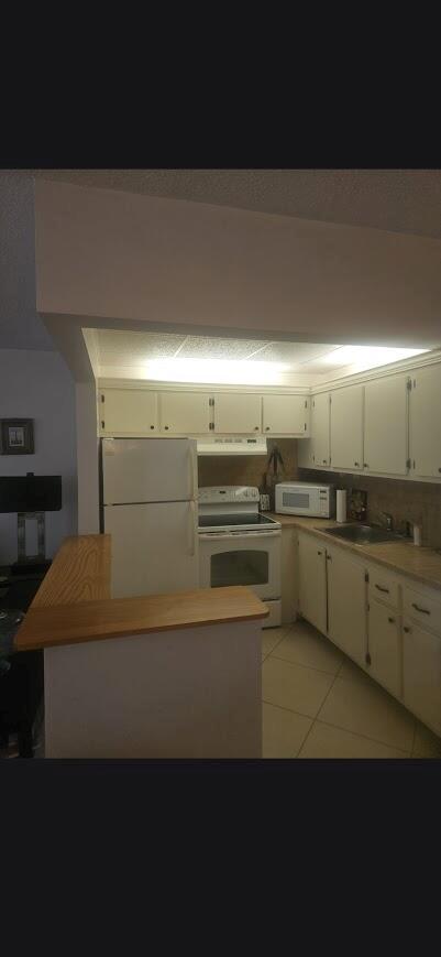 27 Newport B, Deerfield Beach FL 33442 photo 4