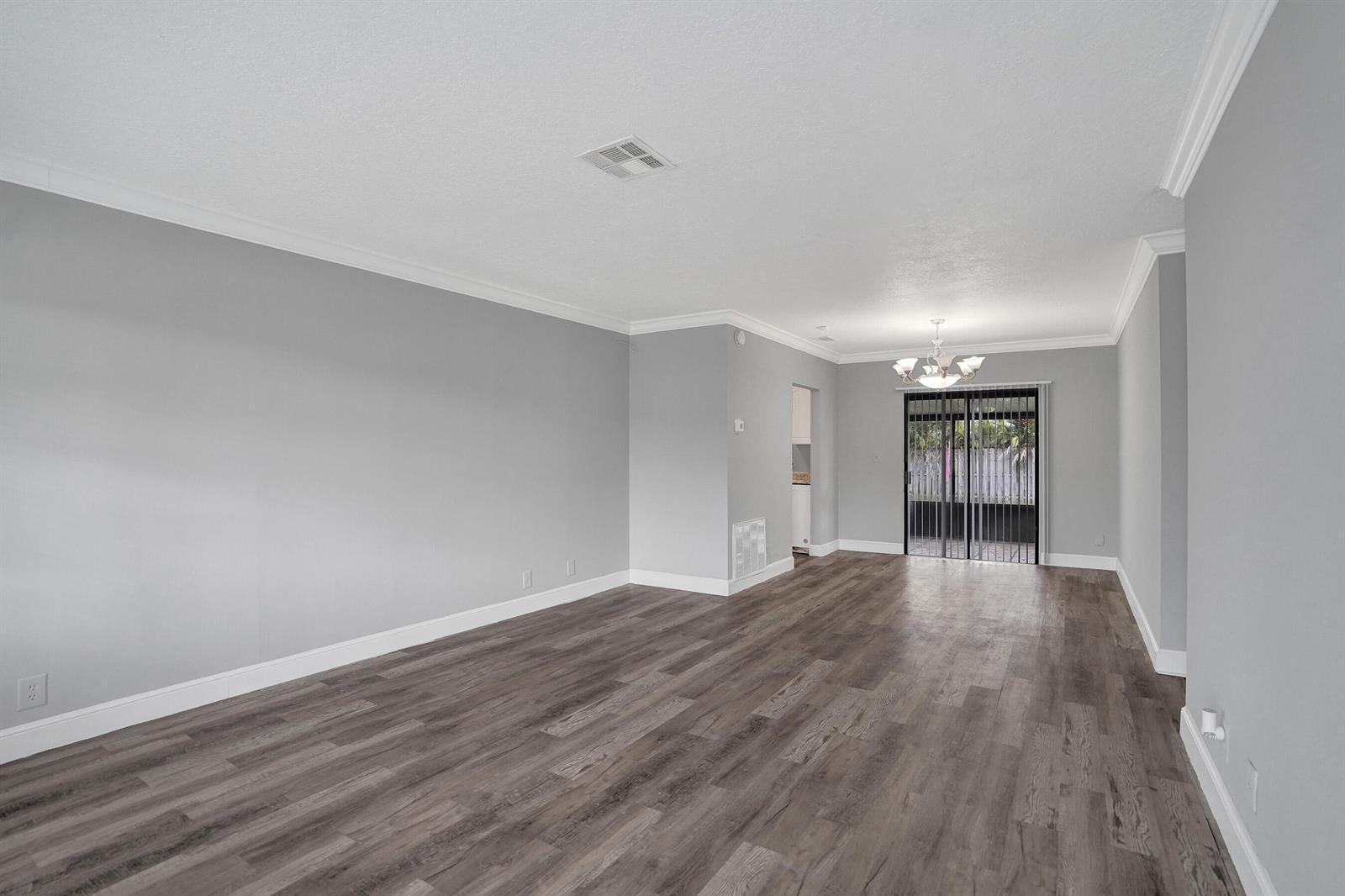 10781 NW 21st Street, Sunrise FL 33322 photo 2