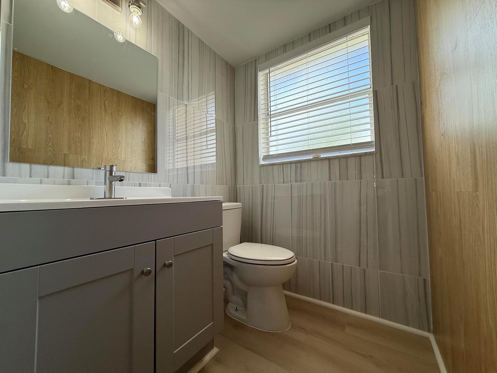 228 Lake Dora Drive, West Palm Beach FL 33411 photo 4