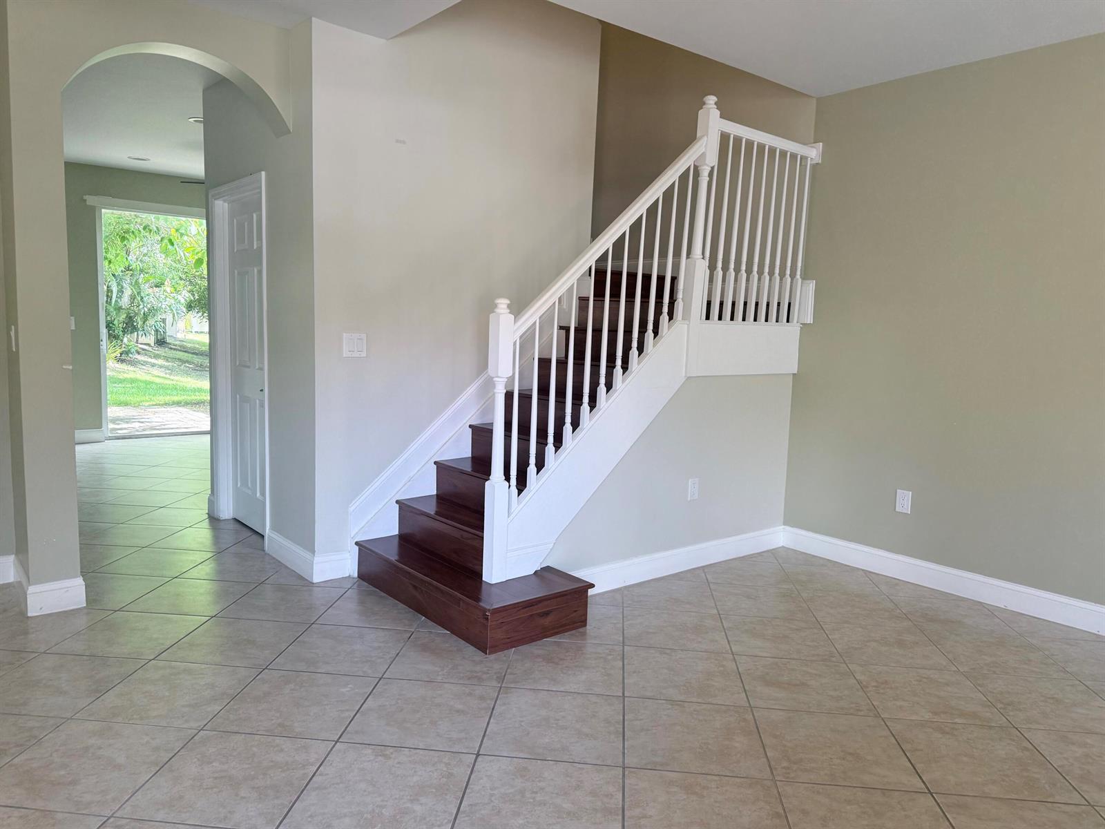 182 Lake Monterey Circle, Boynton Beach FL 33426 photo 3