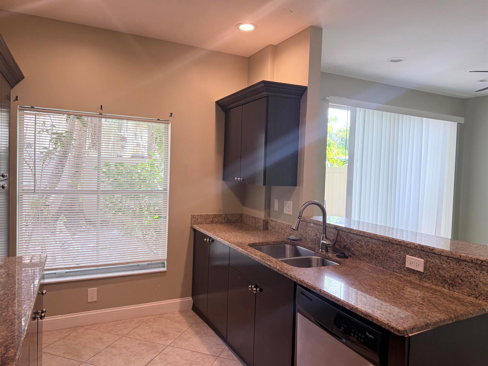 182 Lake Monterey Circle, Boynton Beach FL 33426 photo 5