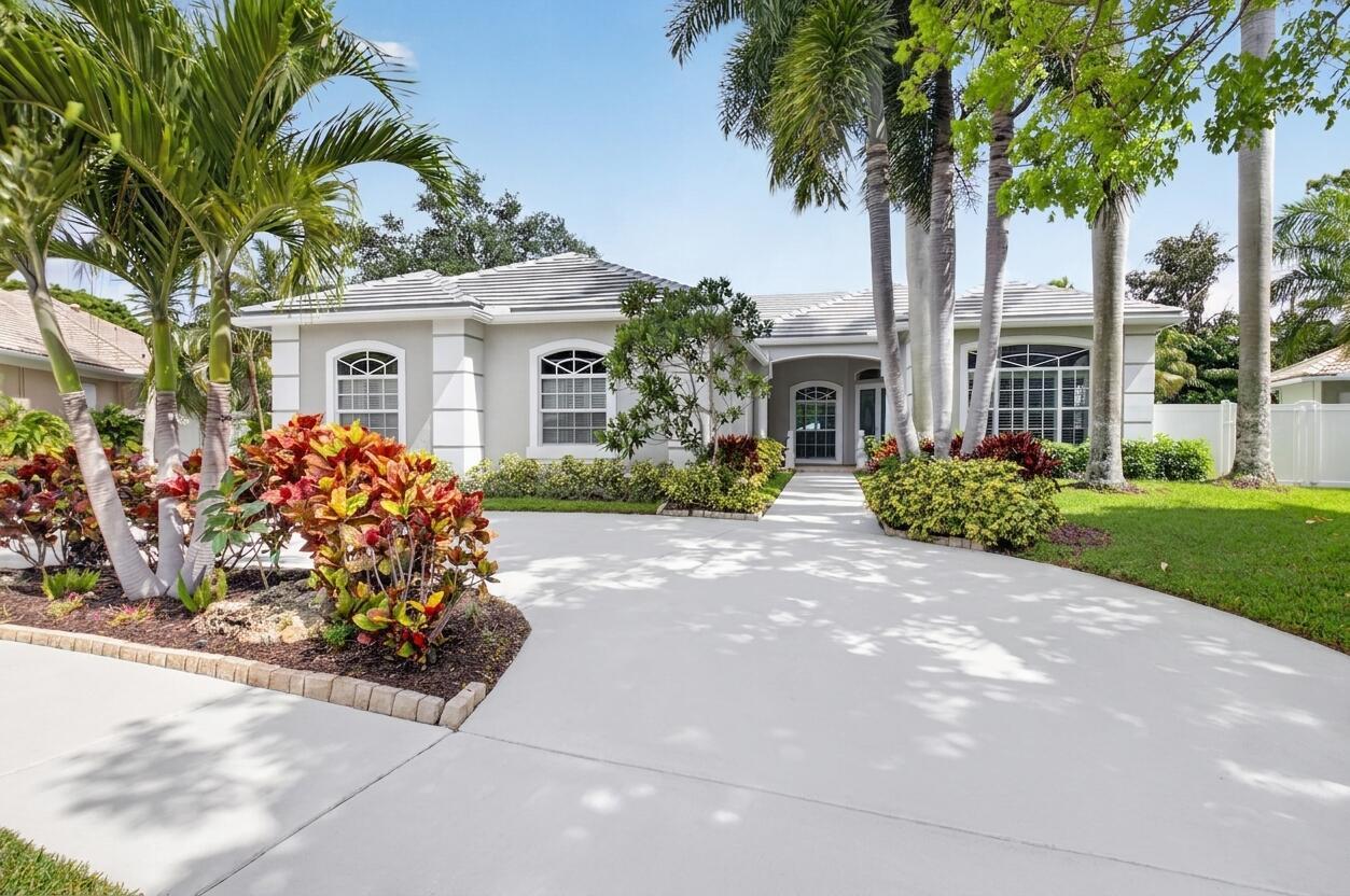4880 Glenn Pine Lane, Boynton Beach FL 33436