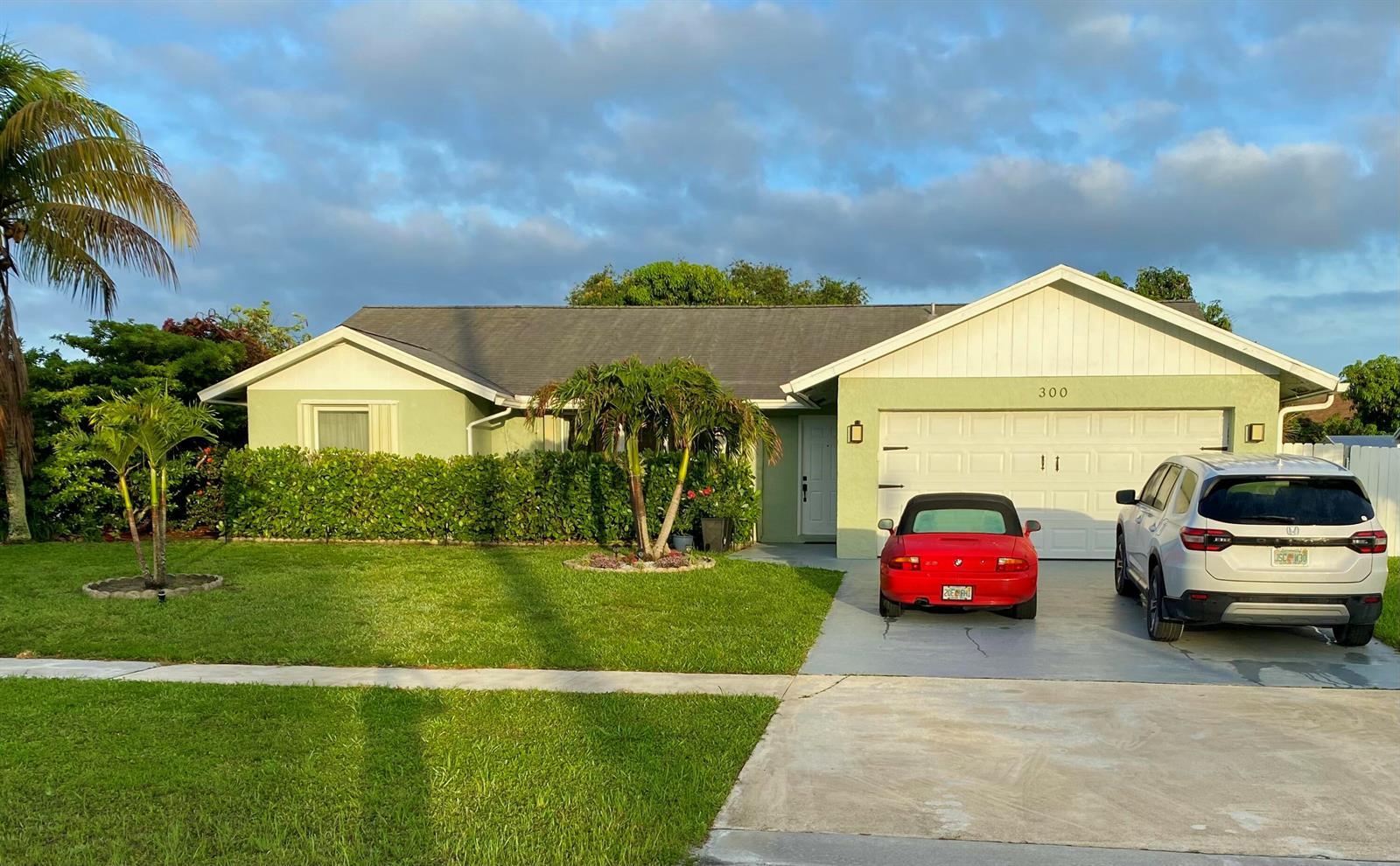 300 La Mancha Avenue, Royal Palm Beach FL 33411