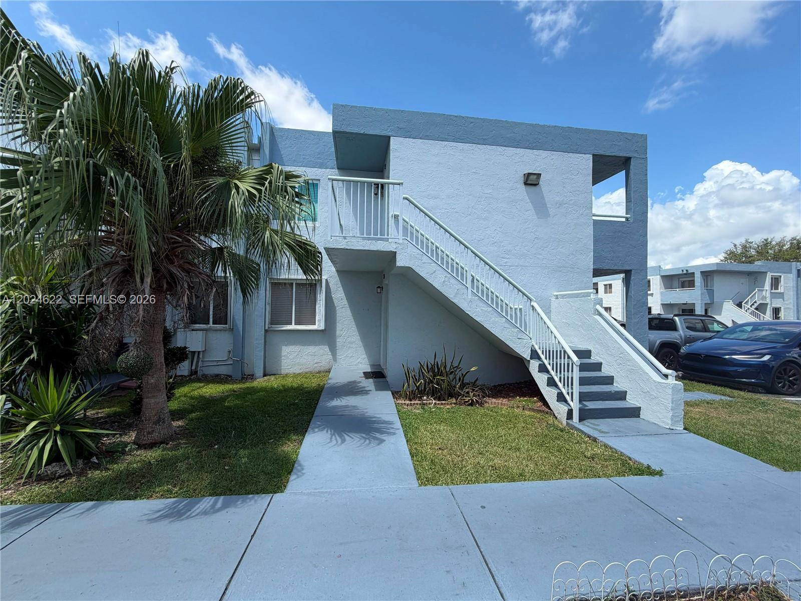 6207 SW 131st Ct # 101, Miami FL 33183 photo 2