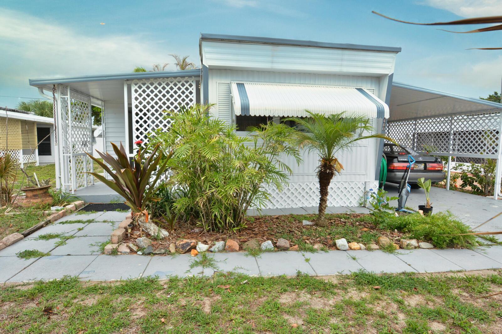 8400 SE Eagle Avenue, Hobe Sound FL 33455 photo 4