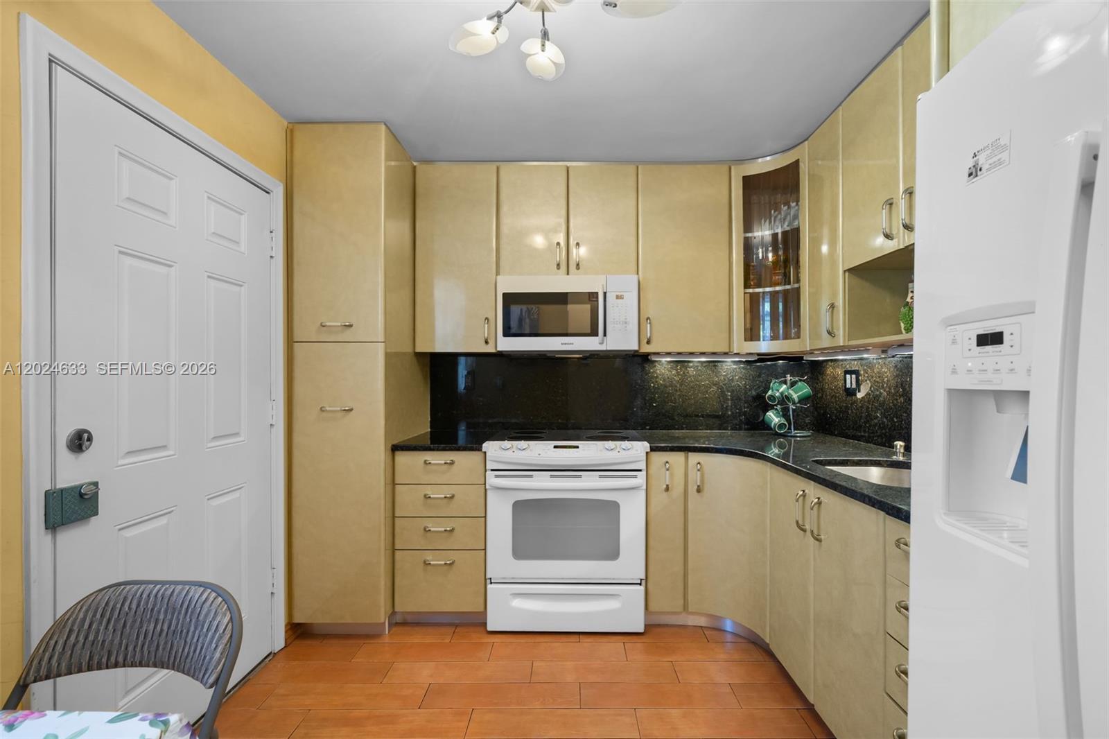 3551 NE 169th St # 301, North Miami Beach FL 33160 photo 2