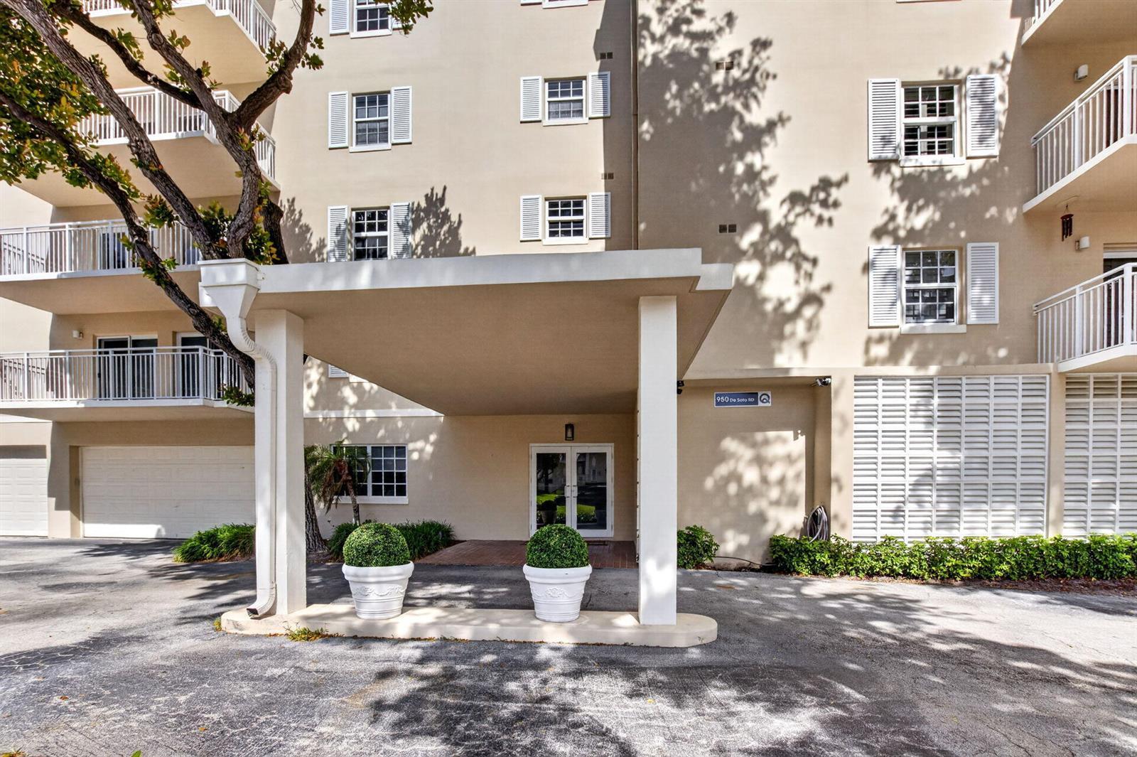 950 De Soto Road # 5a, Boca Raton FL 33432 photo 2